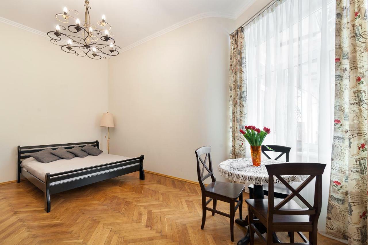 Apartments White House Львов Экстерьер фото