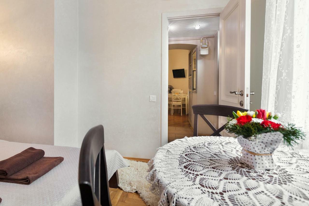 Apartments White House Львов Экстерьер фото